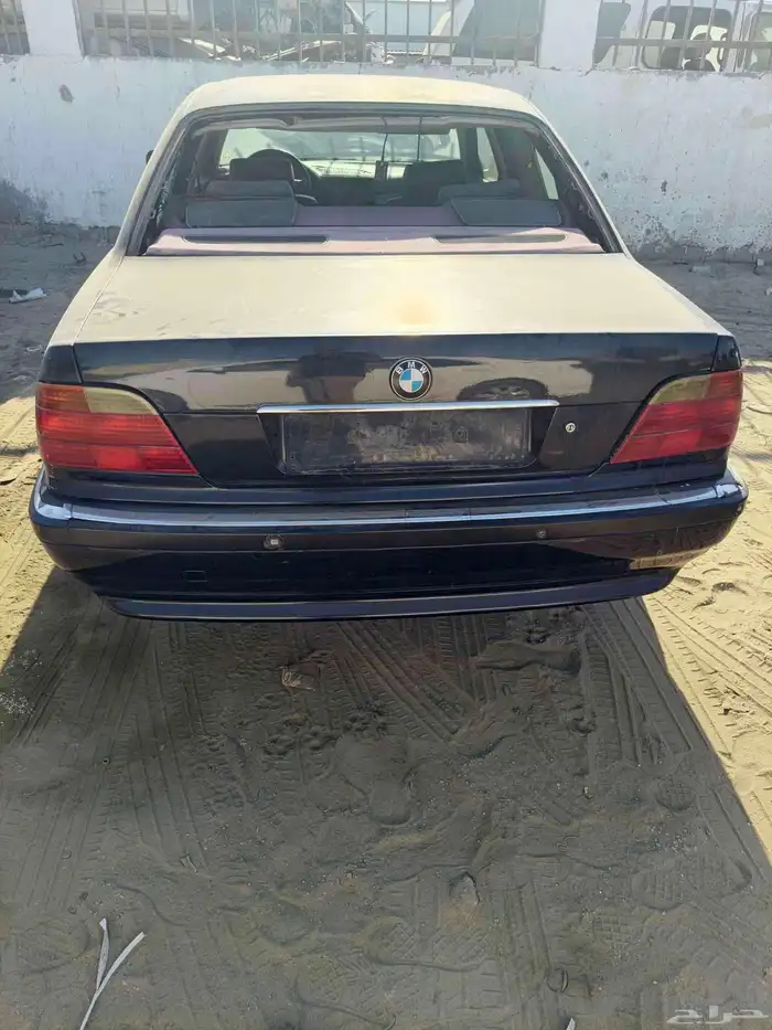 قطع غيار مرسيدس و بي إم دبليو جميع الفئات تشليح 10