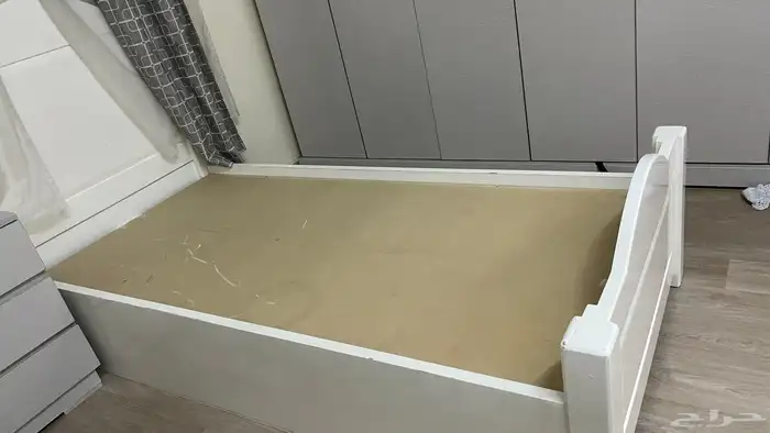 سرير نفر مستعمل موجود منه ثنين وكلهم ب 150 1