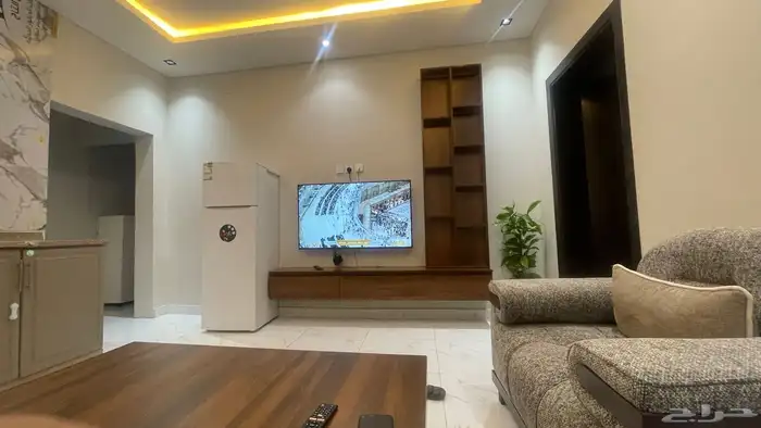 شقه مفروشه بحي قرطبه بجوار دوار الطائره 22