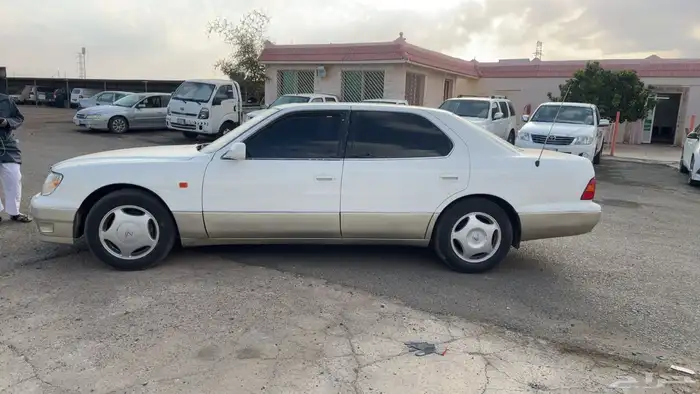 لقزز LS400 3