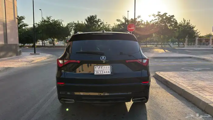 للبيع هوندا اكيورا MDX 2023 8
