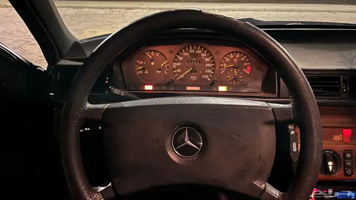 مرسيدس بنز 10