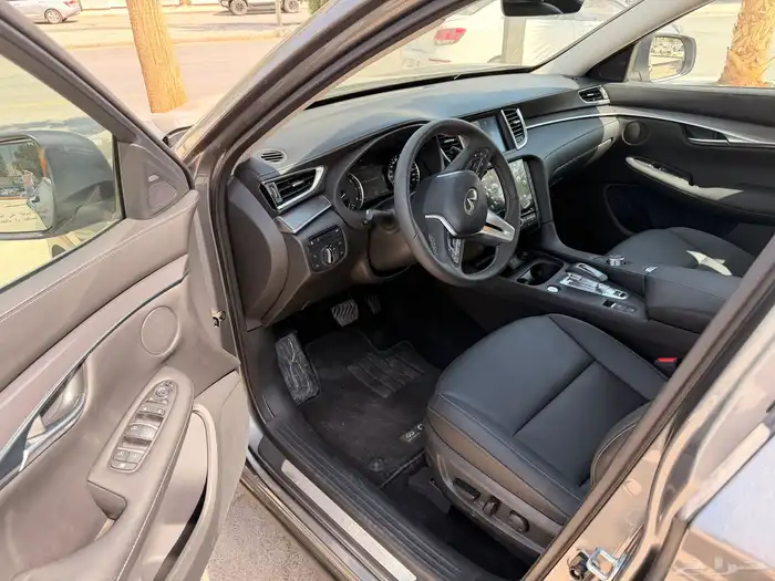 انفنتي QX50 2023 جديدة 8
