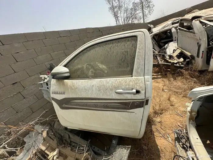 قطع هايلوكس غماير وتندات 1