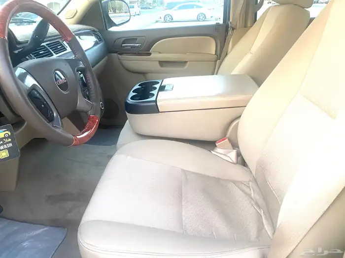 جي ام سي يوكن قصير وكاله ماشي 165 13