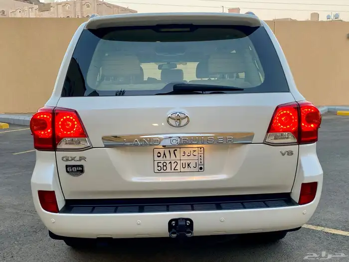 تويوتا لاند كروزر 2015 10