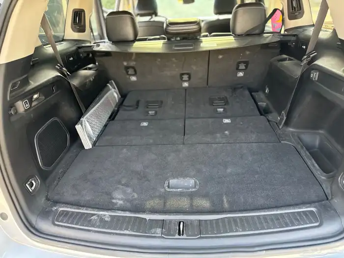 جيب شيروكي 2021 11