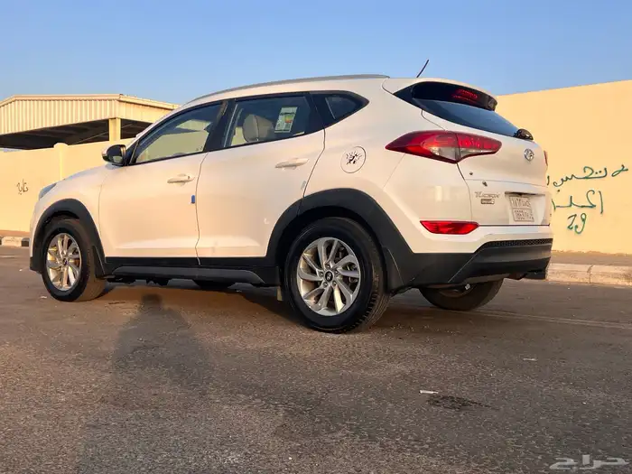 توسان هيونداي 25