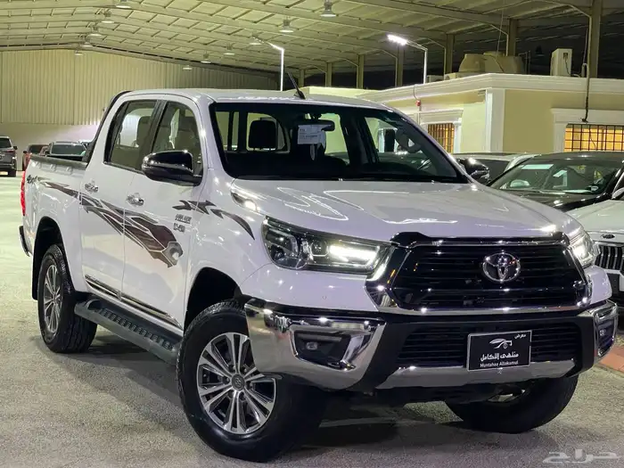 تويوتا هايلوكس 2023 ممشى 48 الف فل كامللل وكاللة 5