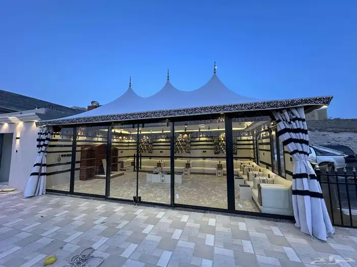 خيام الصقور الملكية 12