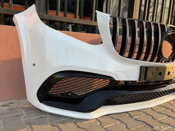 متوفر صدام امامي مرسيدس GLS 2017-2018 3