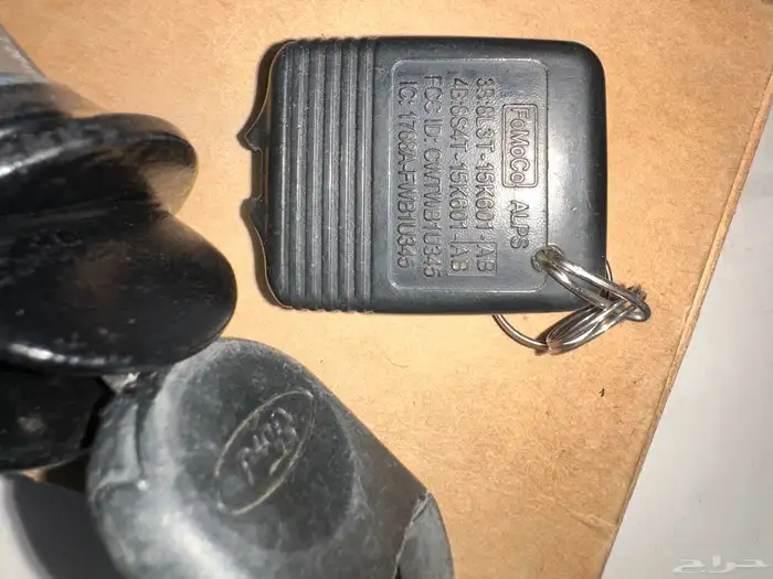 مفتاح فورد مع سوتش وريموت كامل 5