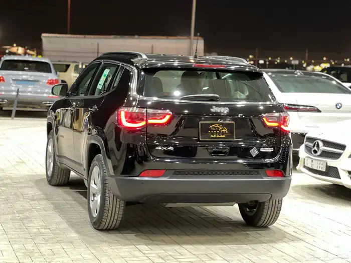 جيب كومباس موديل 2021 ممشى قليل 8