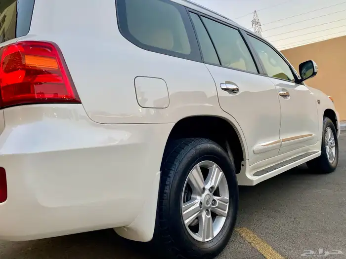 تويوتا لاند كروزر 2015 5