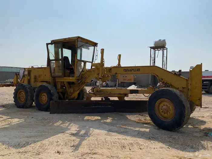 للبيع معدات دركتر D9R قريدر 14G 10