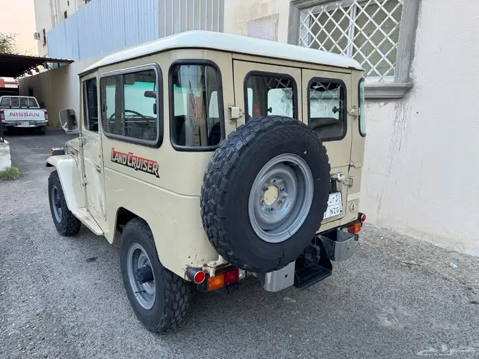 لاندكروزر Fj40 موديل 84 5