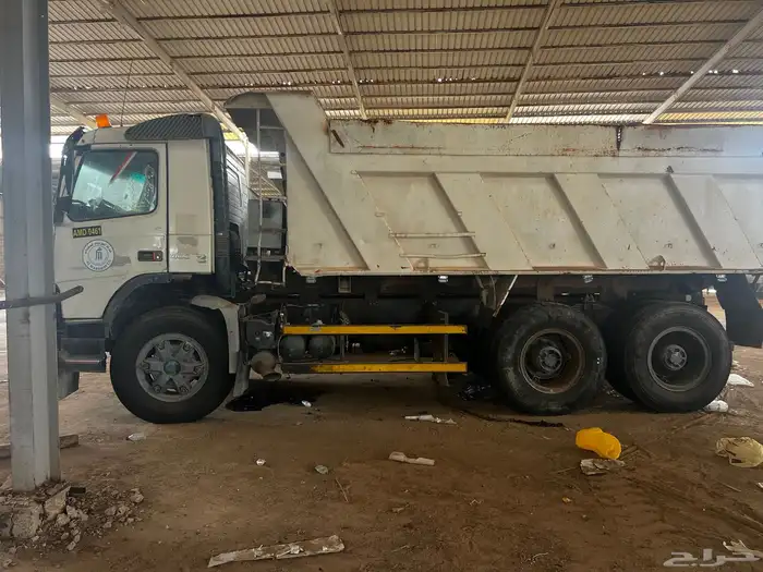 صندوق قلاب للبيع الصندوق فقط مع كامل اغراضه جاهز 0