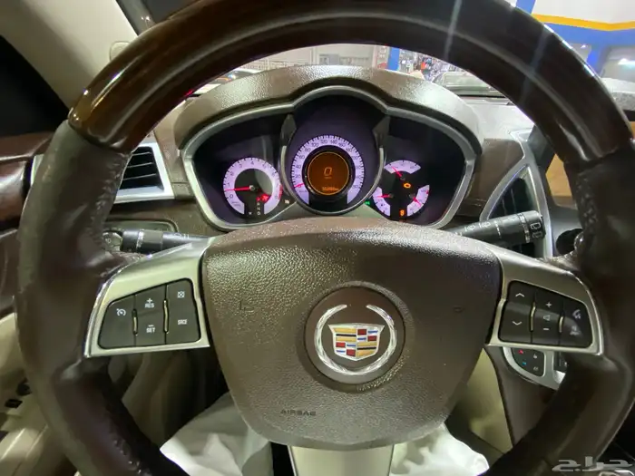 سياره كاديلاك 2011 SRX فل كامل 10