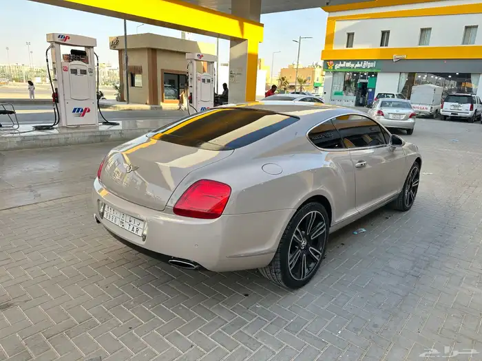 بنتلي جي تي 2008 1