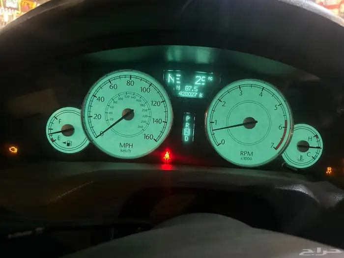 كرايسلر 300 سي ابيض 3