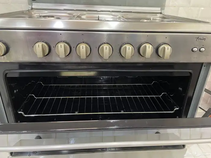 فرن ايطالي نظيف للبيع 2