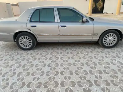 فورد قراند ماركيز 2010 نظيف بحالة الوكالة index