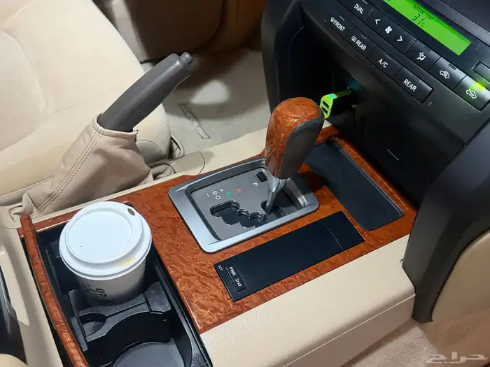لاند كروزر GXR 2014 فل كامل سعودي وكاله نضييف للمستخدم 28