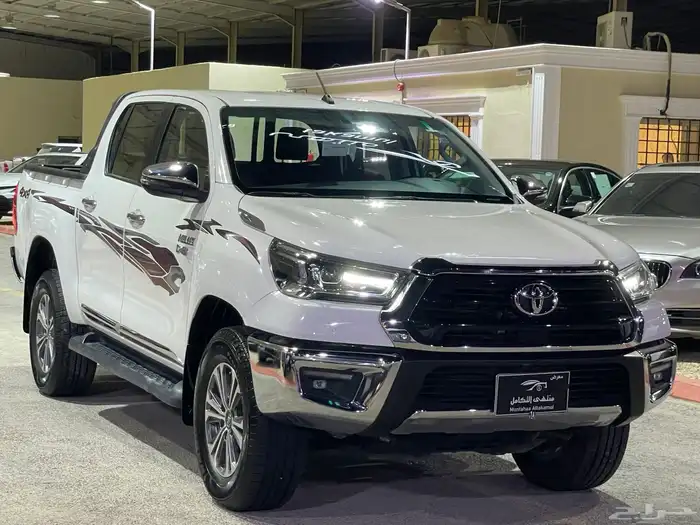 تويوتا هايلوكس 2023 ممشى 48 الف فل كامللل وكاللة 8