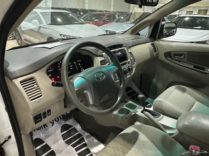 تويوتا انوفا موديل 2015 استاندر 9