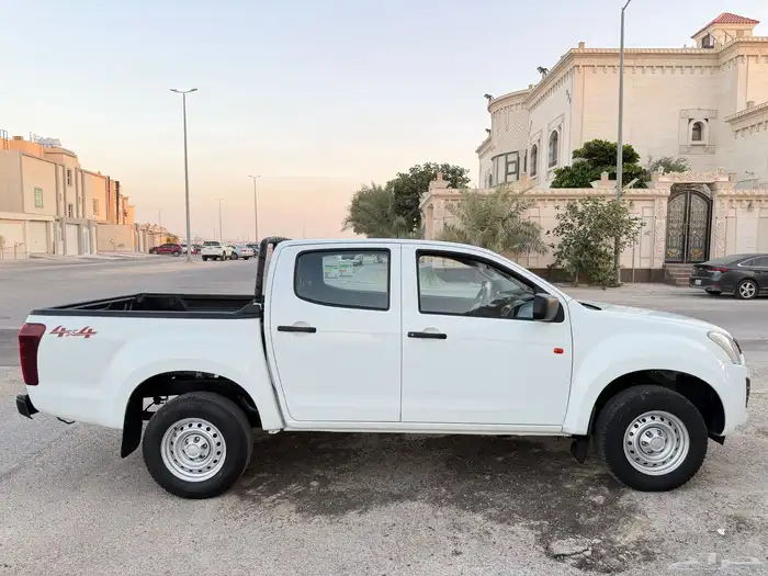 ايسوزو ديماكس 2023 دبل سلق .. 4