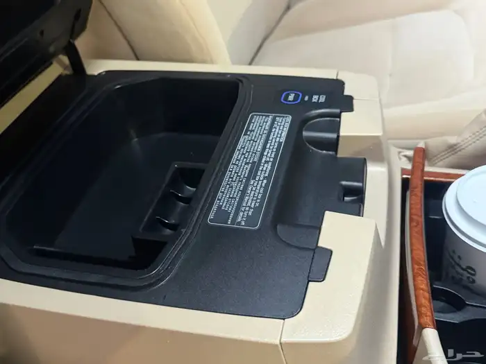 لاند كروزر GXR 2014 فل كامل سعودي وكاله نضييف للمستخدم 30