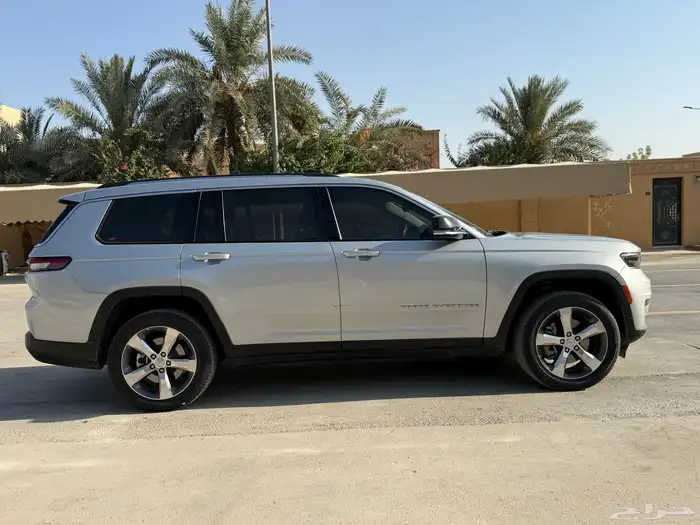 جيب شيروكي 2021 3