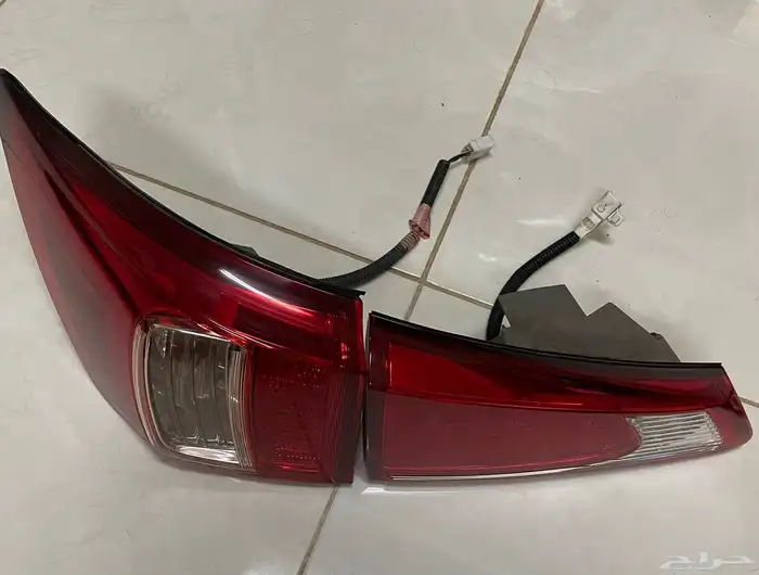 قطع مستعمل لكزس is 300 2008 16