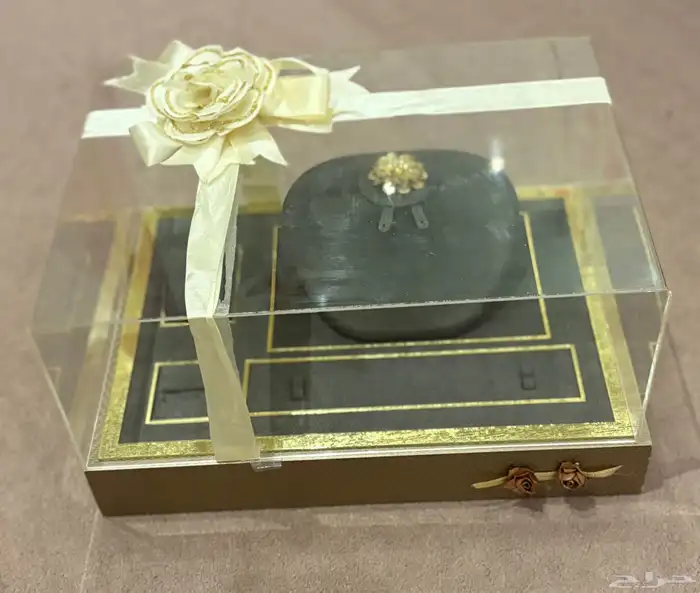 علبة مجوهرات شفافة مع غطاء استعمال نظيف. 2