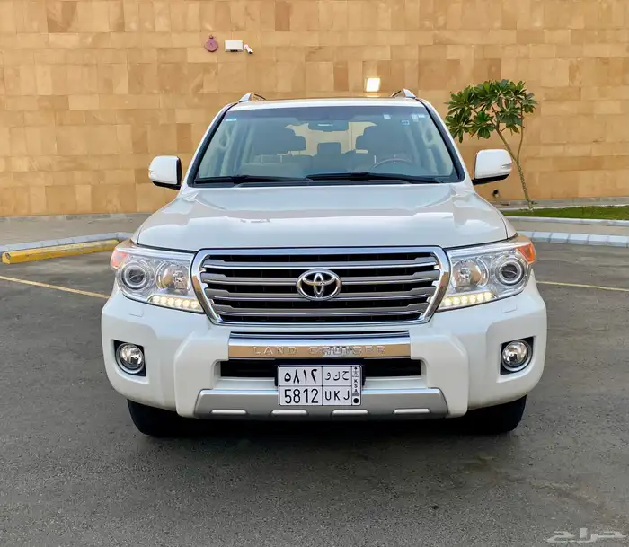 تويوتا لاند كروزر 2015 1