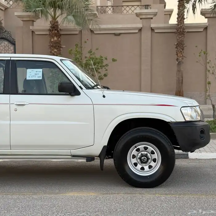 نيسان باترول GL 2009 وكالة 4