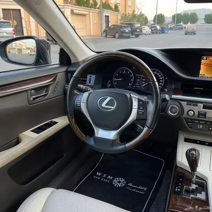 لكزس ES350 DD - 2015 مالك اول بحالة الوكالة . 39
