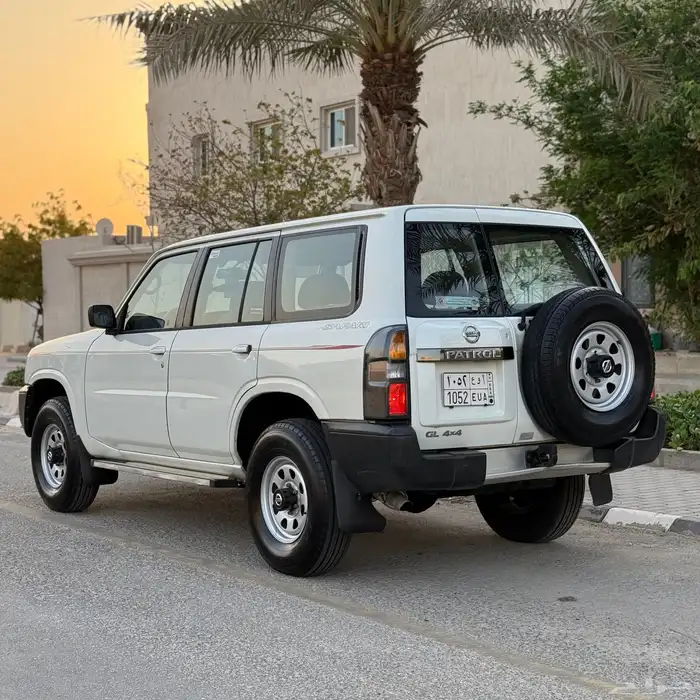 نيسان باترول GL 2009 وكالة 12