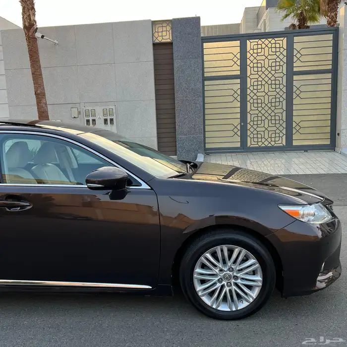 لكزس ES350 DD - 2015 مالك اول بحالة الوكالة . 17