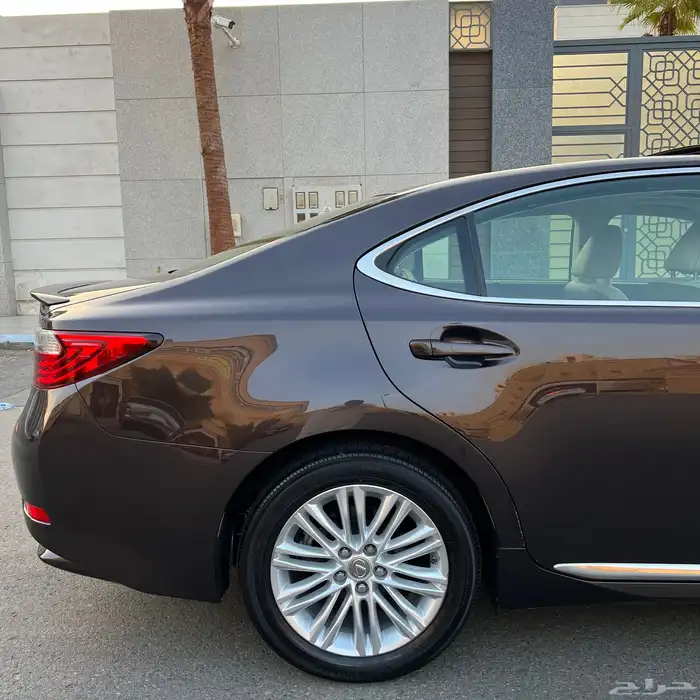 لكزس ES350 DD - 2015 مالك اول بحالة الوكالة . 15