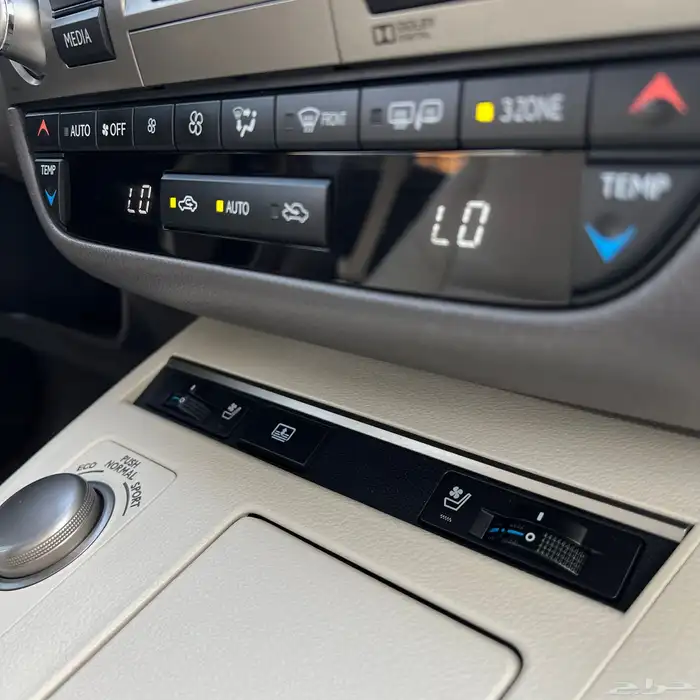 لكزس ES350 DD - 2015 مالك اول بحالة الوكالة . 47