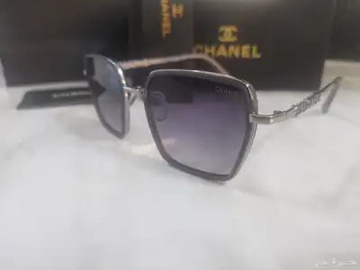 نظارة شانيل أصلية إيطالية الصنع مع كامل ملحقاتها Chanel index