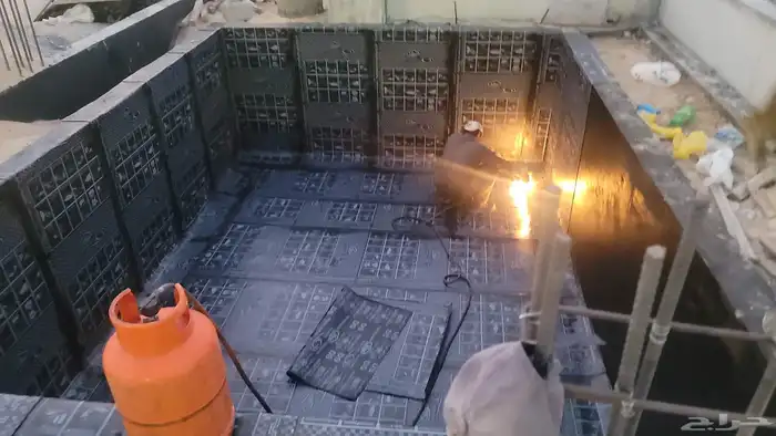 ننفذ جميع أنواع العوازل وزفلتت الرصوف ازفلت او انترلوك 7