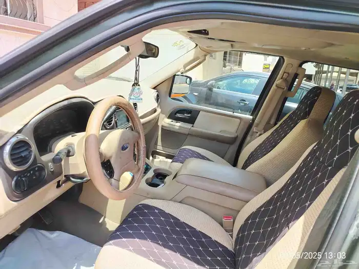 للبيع  فورد إكسبيديشن 2004 بحاله ممتازة وسعر مناسب 0