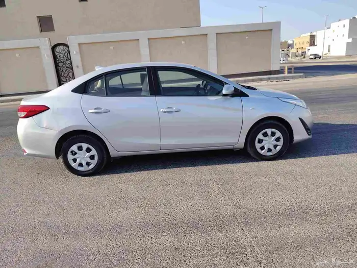 تويوتا يارس 2019 2