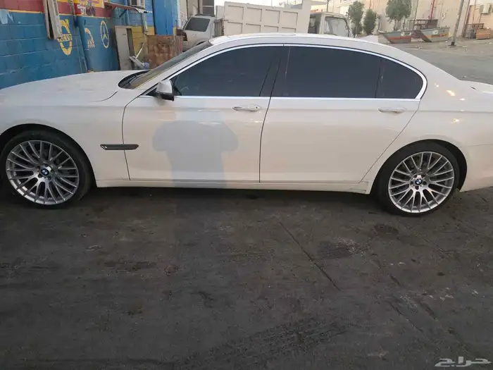 بي ام 730 3