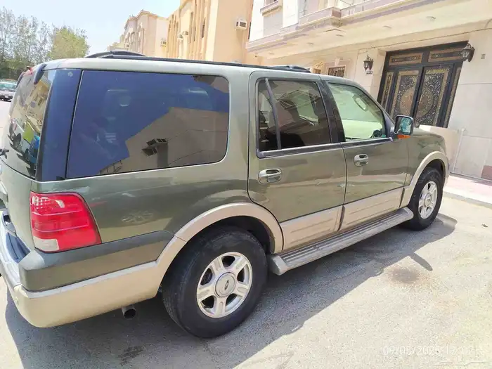 للبيع  فورد إكسبيديشن 2004 بحاله ممتازة وسعر مناسب 6