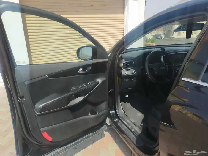 كيا سورنتو 2018 ديزل 10