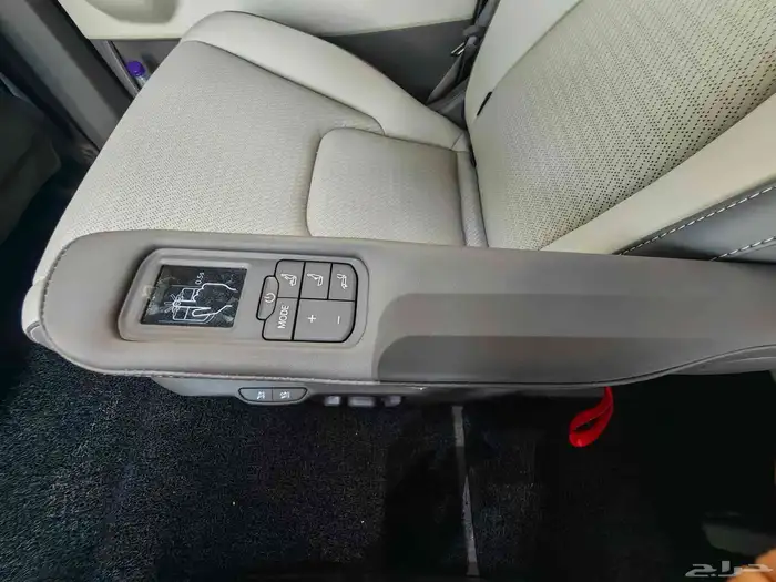 كيا كرنيفال 6