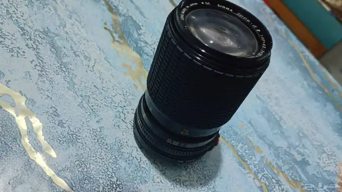 عدسة كانون 1